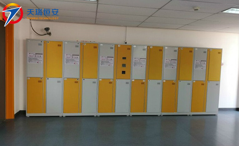 自助寄存柜